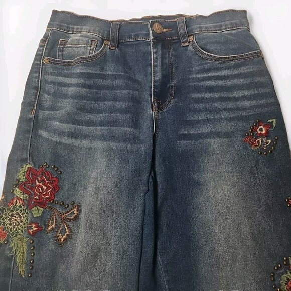 DG2 Diane Gilman Stretch Embroidered Cropped Jeans Floral Size 4P - Picture 5 of 7